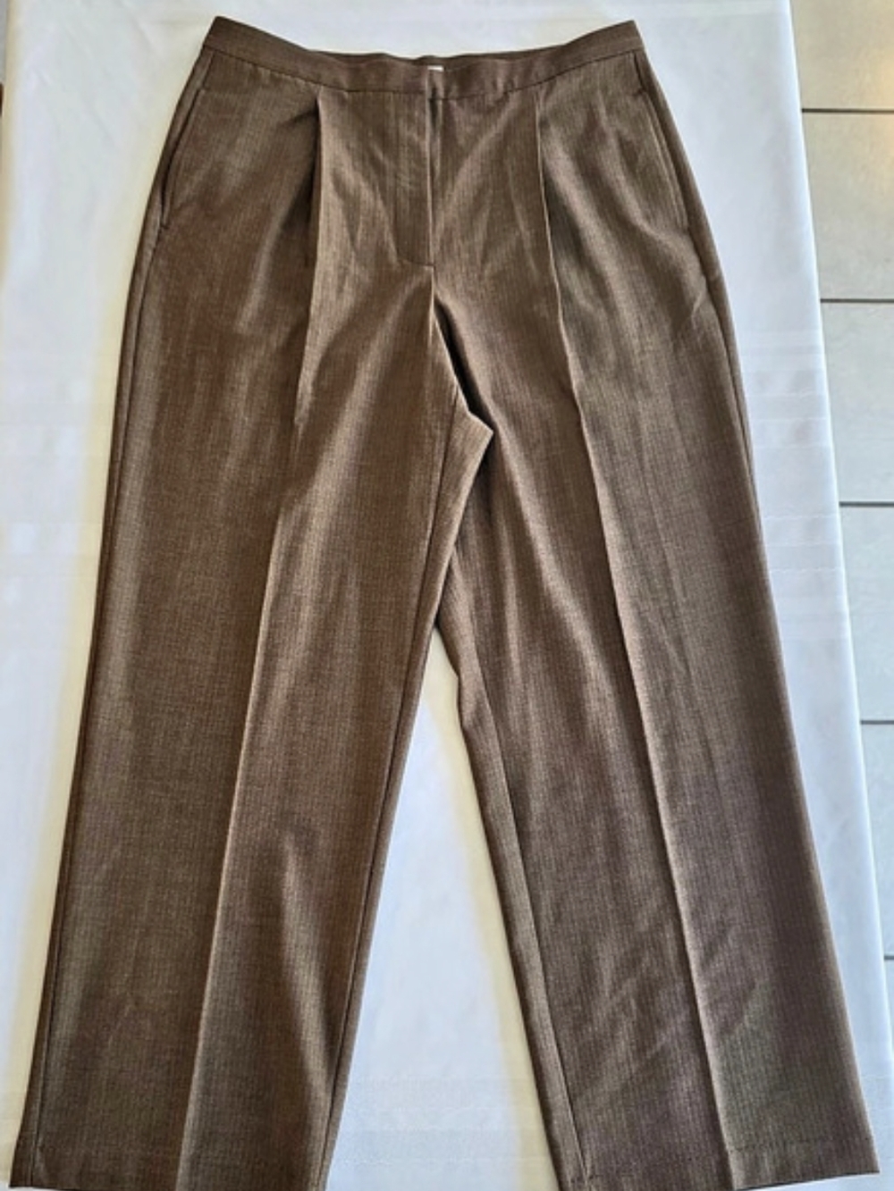 Liz Claiborne LizSport Kylie Pleated Trousers Brown Herringbone Size 14